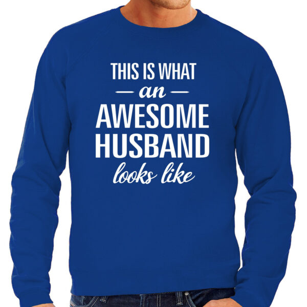 Awesome husband / echtgenoot cadeau sweater blauw heren