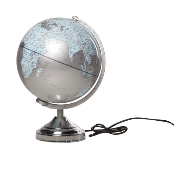 Decoratie wereldbol/globe zilver met verlichting op metalen voet 25 x 38 cm